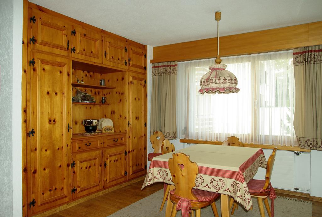 Ferienwohnung In ダヴォス・プラッツ エクステリア 写真